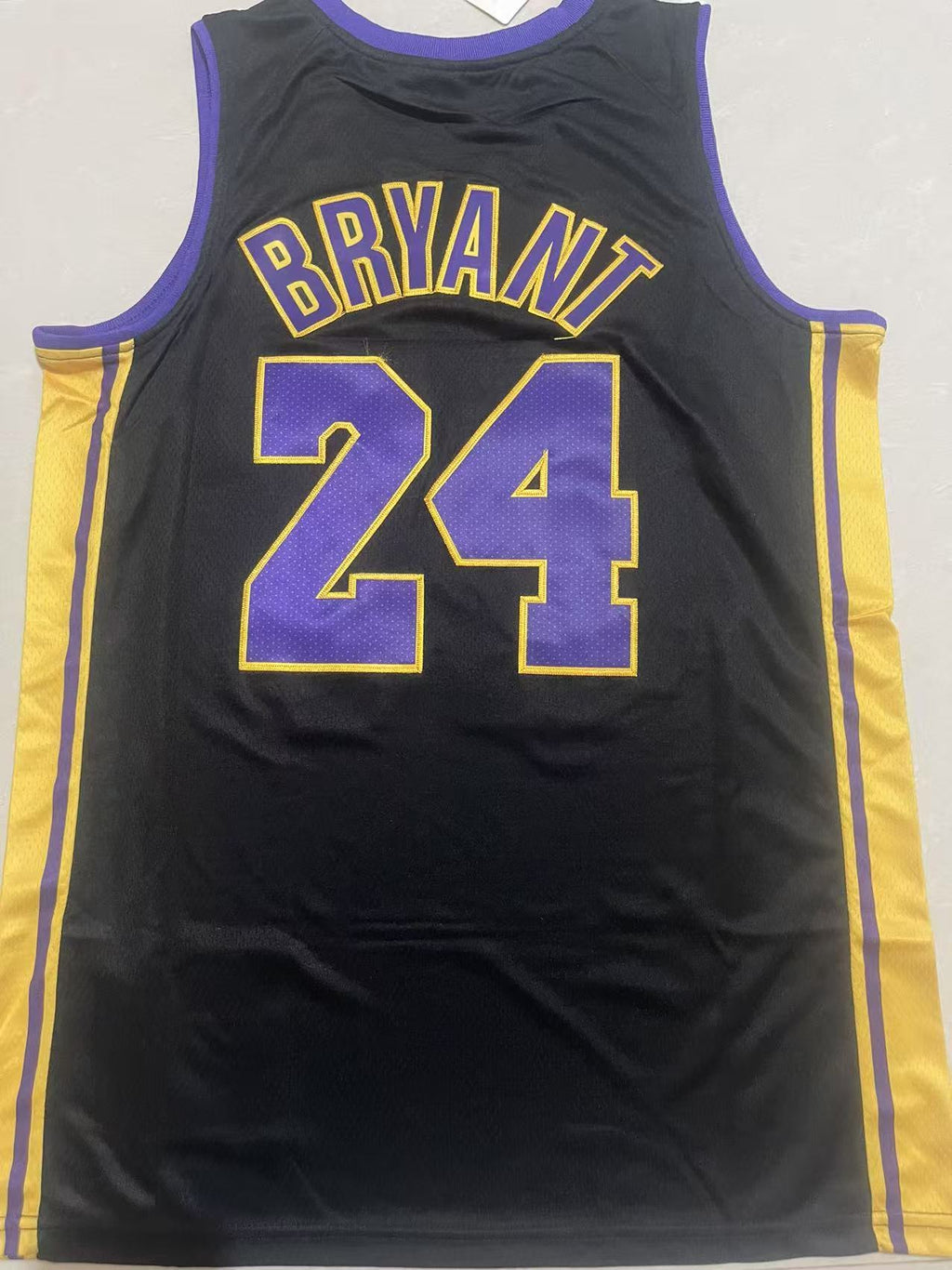 Los Angeles Lakers Kobe Bryant #24 Nike Swingman Jersey – Alternate Edition