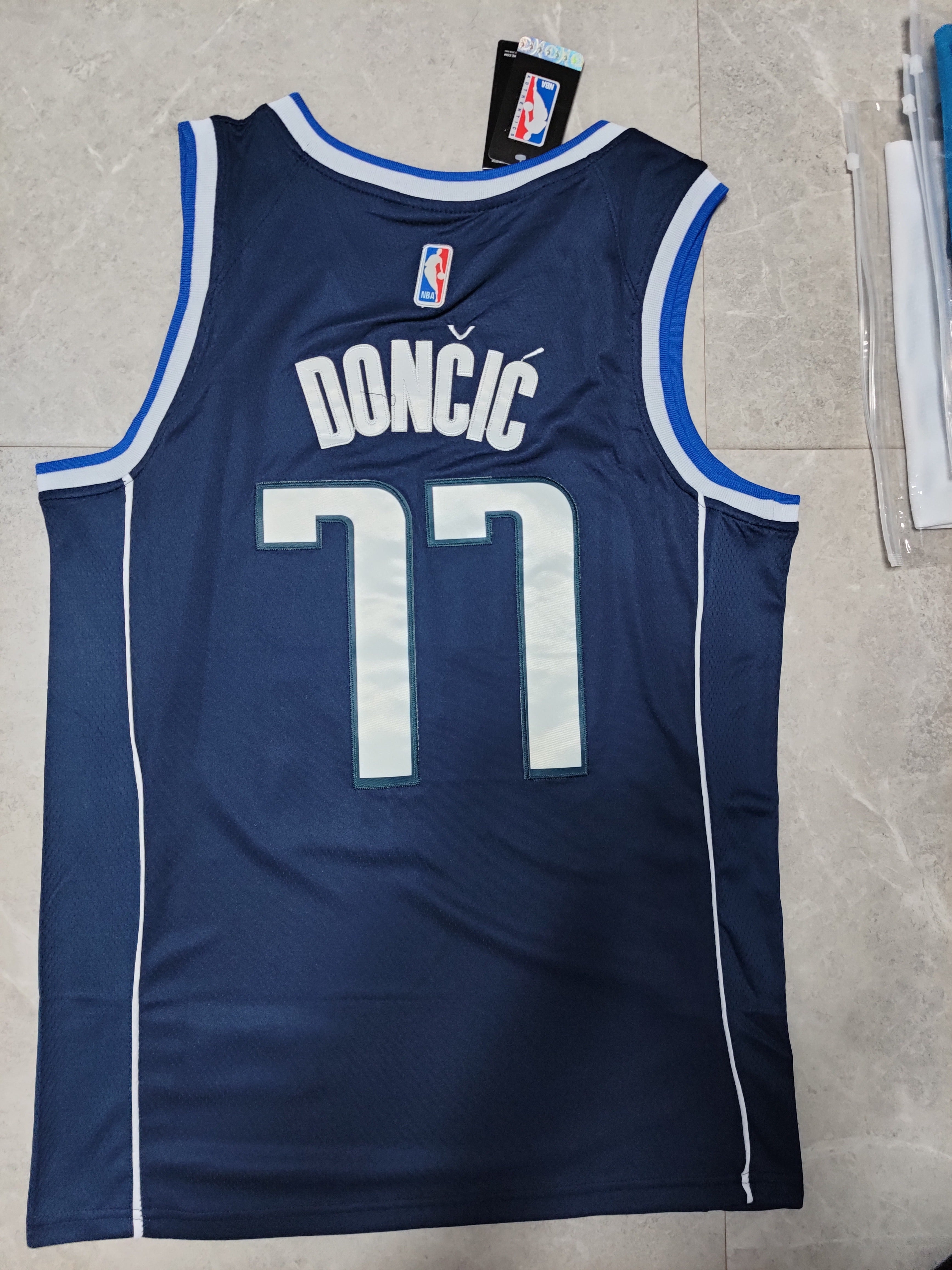 22-23 NBA Dallas Mavericks #77 Luka Doncic Navy Blue Jersey