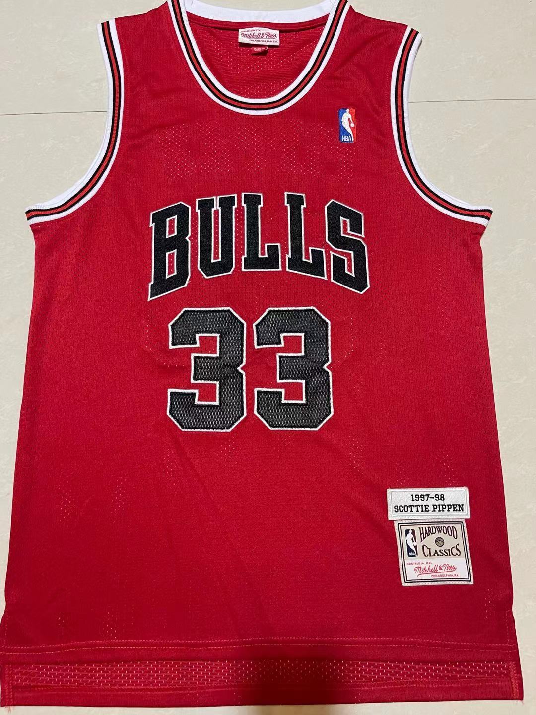 Bulls #33 Scottie Pippen Red Vintage Embroidered Jersey