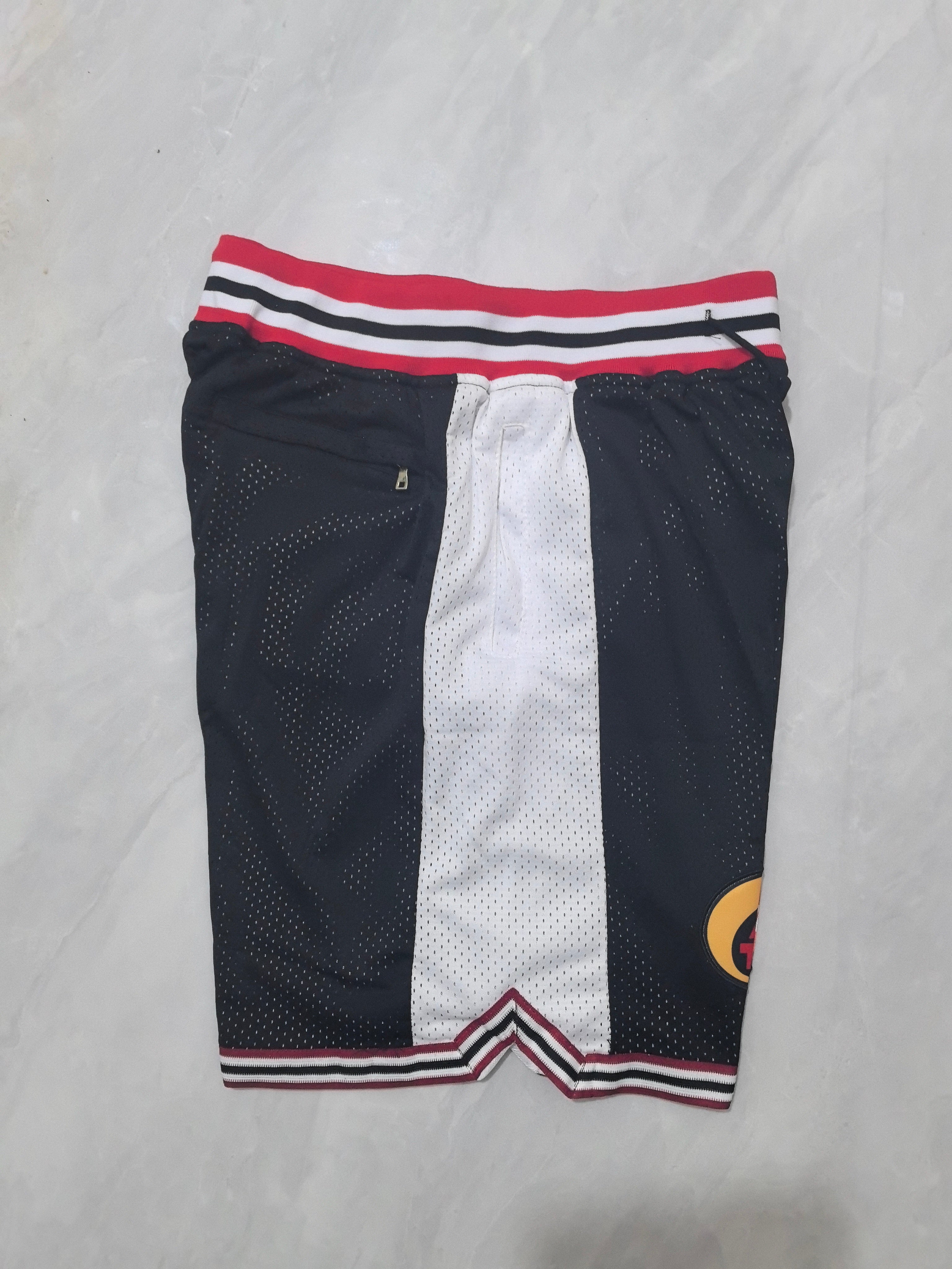 Movie Edition Retro Mesh Pocket Shorts – 90s Hoops Film Collection