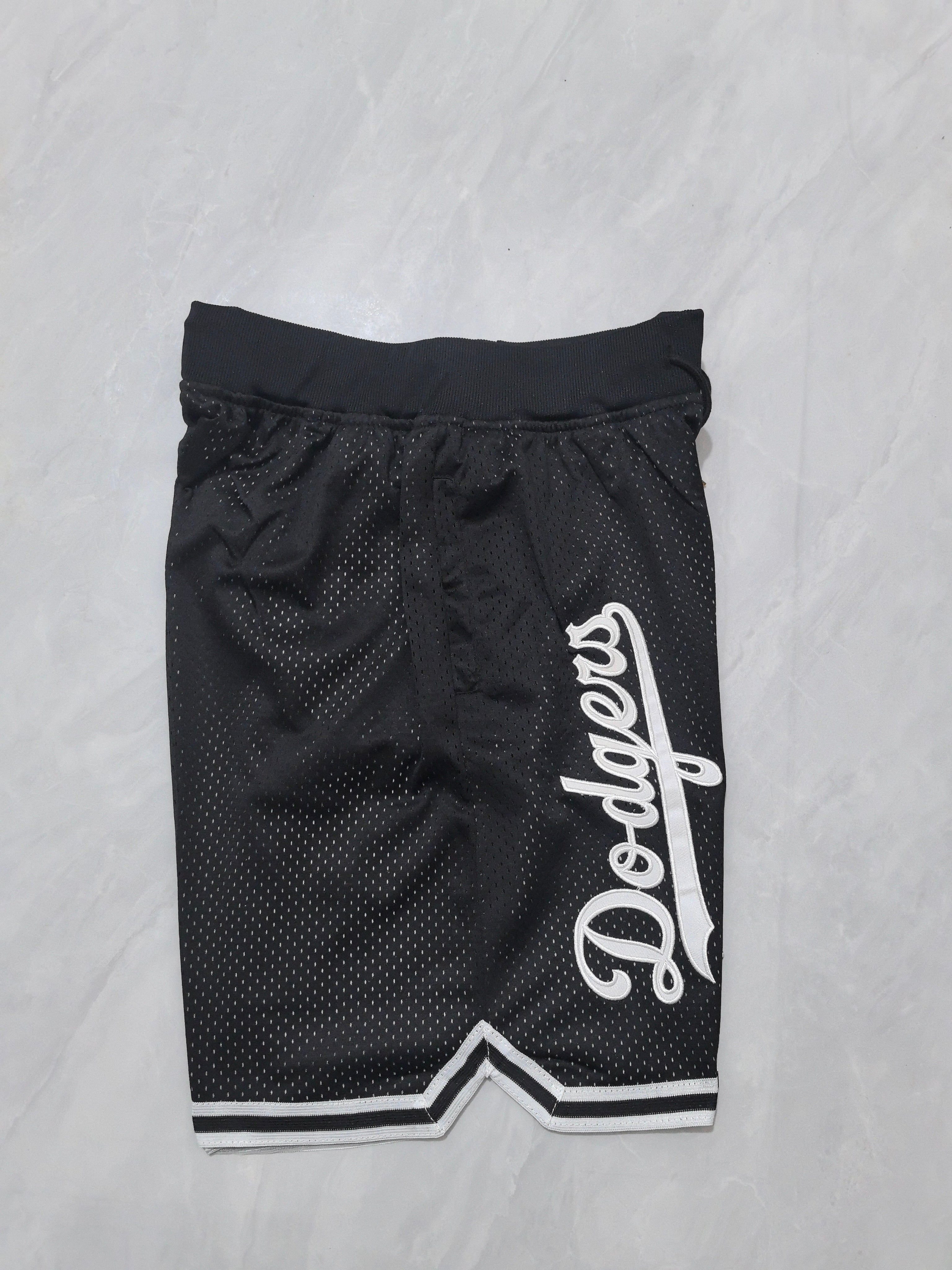 Los Angeles Dodgers Nike Pocket Shorts – Official MLB Fan Gear